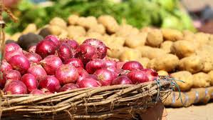 আলু-পেঁয়াজের দাম বাড়ছেই